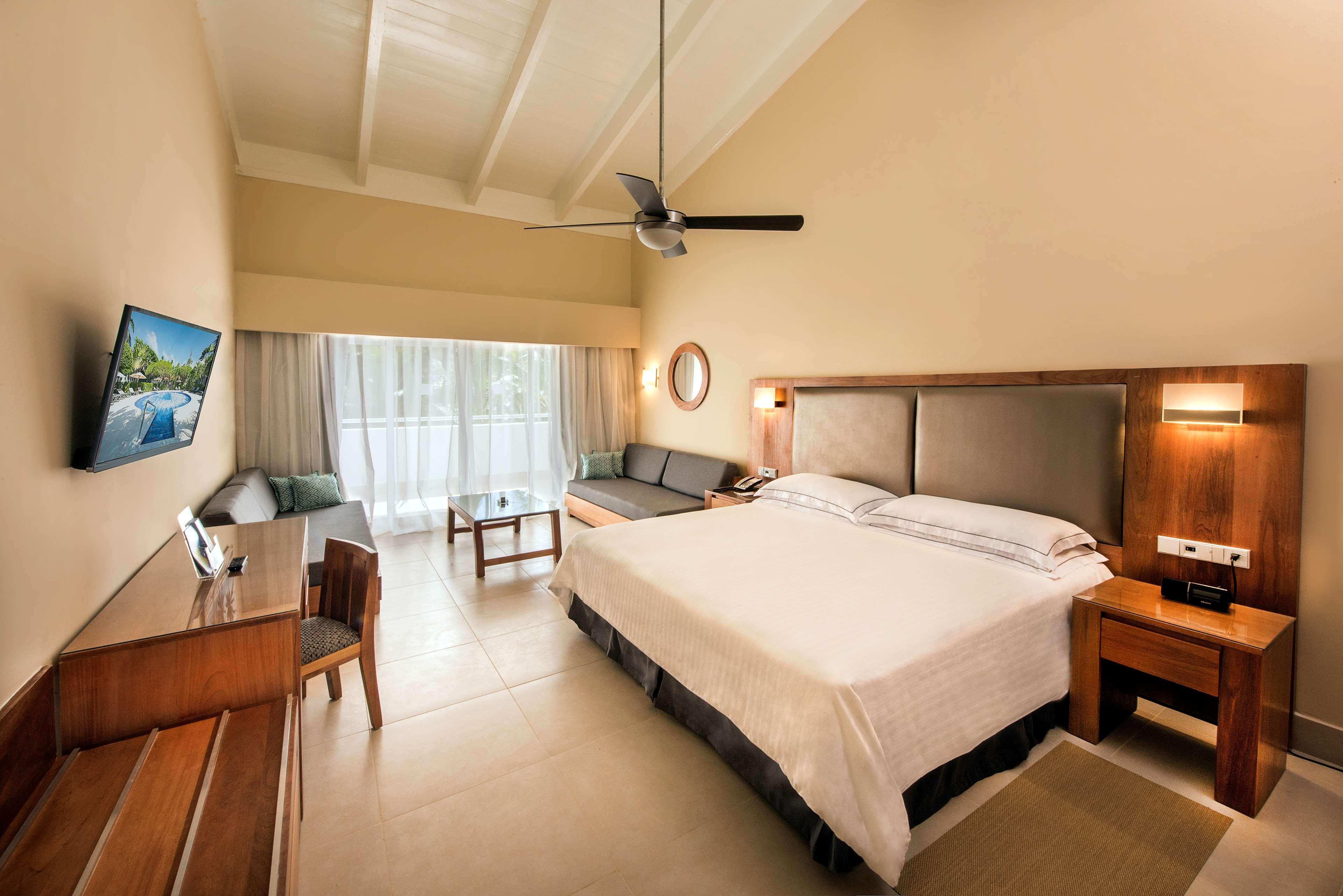 Occidental Resort 5*